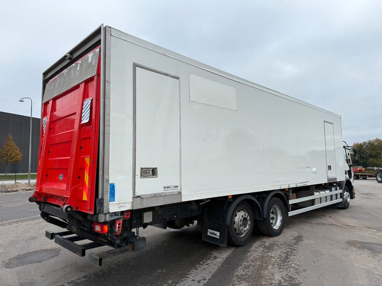 Volvo FE320 6x2*4 TK T1200-R Spectrum 9,80 m. koffer - Refrijeratör kamyon: fotoğraf 3 Volvo FE320 6x2*4 TK T1200-R Spectrum 9,80 m. koffer - Refrijeratör kamyon: fotoğraf 3