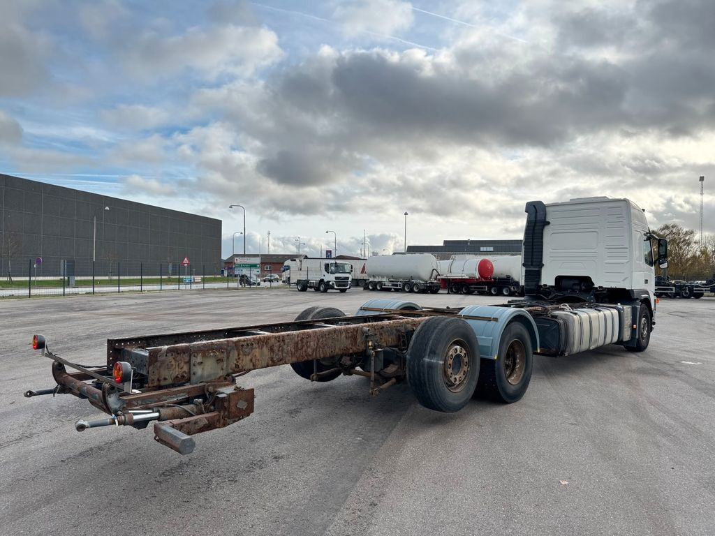 Volvo FM340 6x2 Globetrotter Chassis / Fahrgestell - Şasi kamyon: fotoğraf 3 Volvo FM340 6x2 Globetrotter Chassis / Fahrgestell - Şasi kamyon: fotoğraf 3