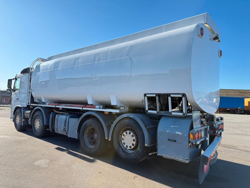 Volvo FM460 8x2*6 24.000 l. ADR Tank Volvo FM460 8x2*6 24.000 l. ADR Tanktruck - Tanker kamyon: fotoğraf 4 Volvo FM460 8x2*6 24.000 l. ADR Tank Volvo FM460 8x2*6 24.000 l. ADR Tanktruck - Tanker kamyon: fotoğraf 4