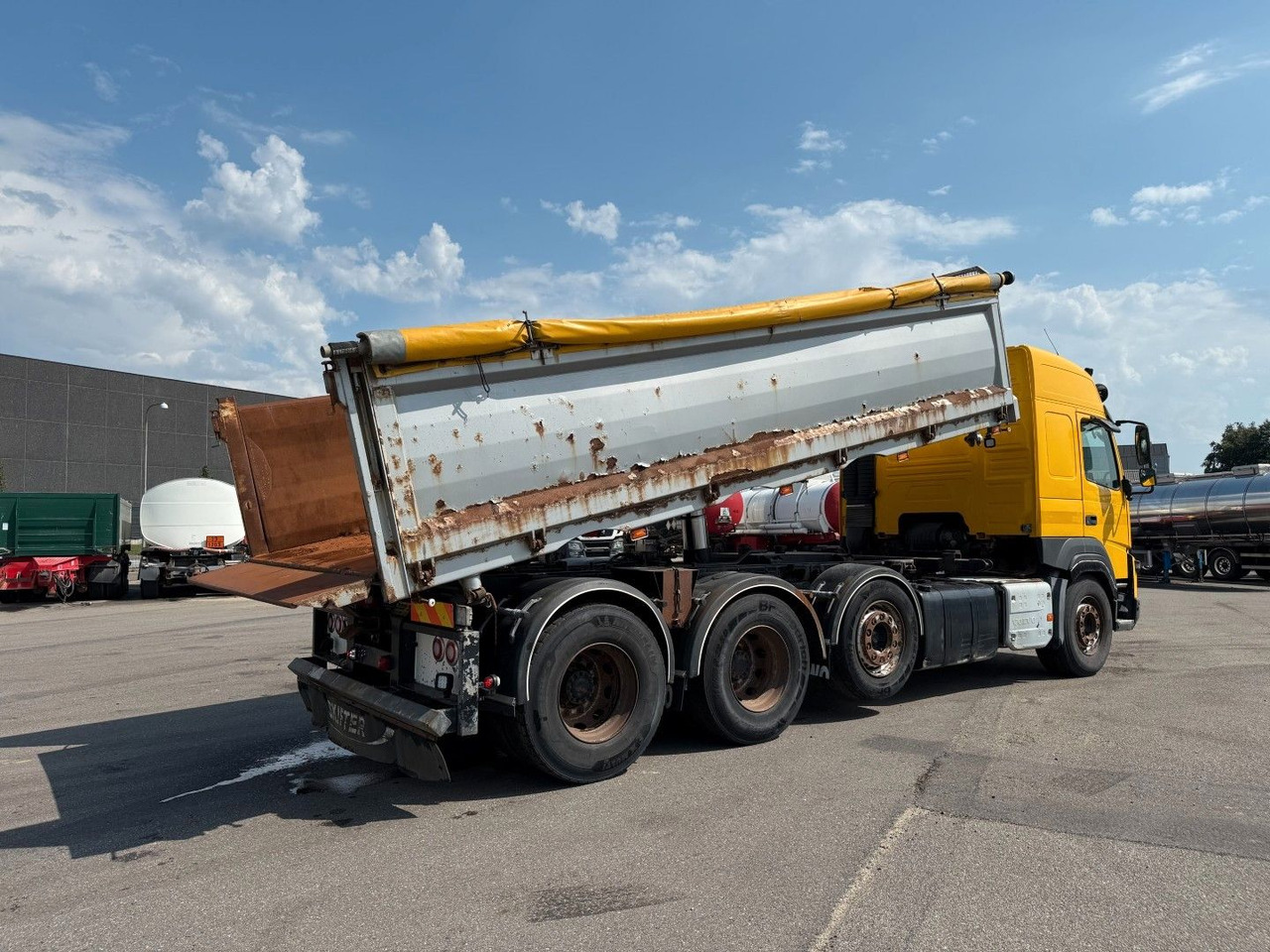 Volvo FMX500 8x4/4 Steel tipper Volvo FMX500 8x4/4 Steel tipper / Kipper - Damperli kamyon: fotoğraf 3 Volvo FMX500 8x4/4 Steel tipper Volvo FMX500 8x4/4 Steel tipper / Kipper - Damperli kamyon: fotoğraf 3