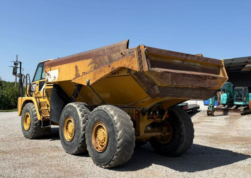 Caterpillar 730 - Belden kırma kaya kamyonu: fotoğraf 1 Caterpillar 730 - Belden kırma kaya kamyonu: fotoğraf 1