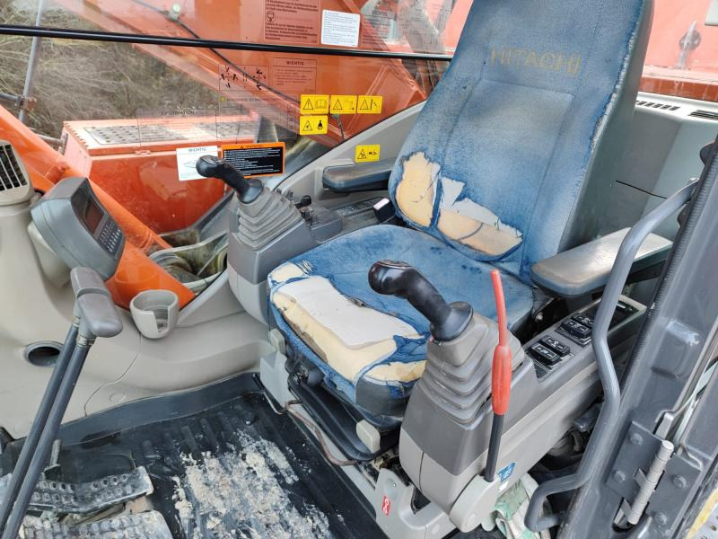 Hitachi ZX470LCH-3 - Paletli ekskavatör: fotoğraf 5 Hitachi ZX470LCH-3 - Paletli ekskavatör: fotoğraf 5