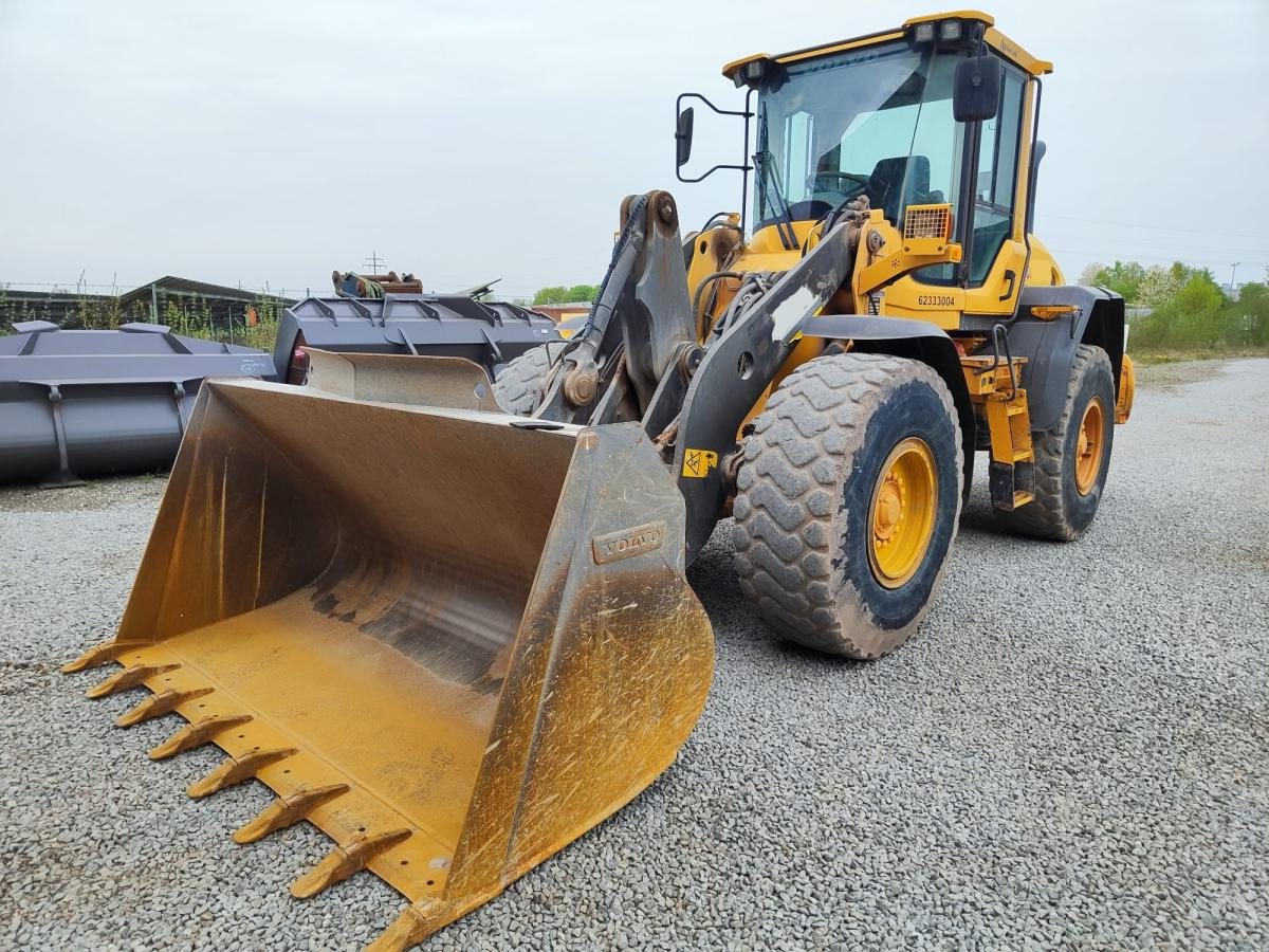 Volvo L 70 G - Tekerlekli yükleyici: fotoğraf 2 Volvo L 70 G - Tekerlekli yükleyici: fotoğraf 2