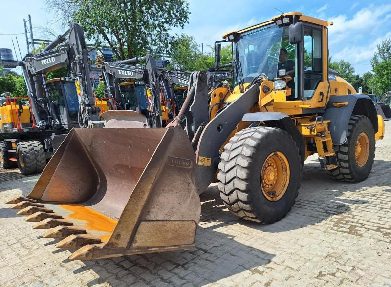 Volvo L90H - Tekerlekli yükleyici: fotoğraf 1 Volvo L90H - Tekerlekli yükleyici: fotoğraf 1
