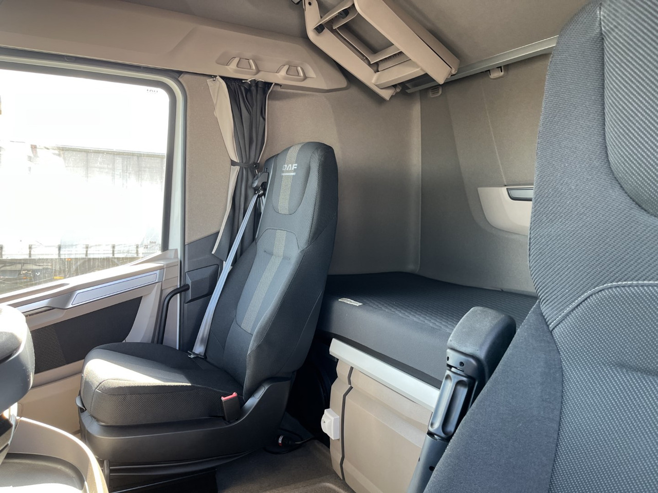 DAF XG 530 - Çekici: fotoğraf 5 DAF XG 530 - Çekici: fotoğraf 5