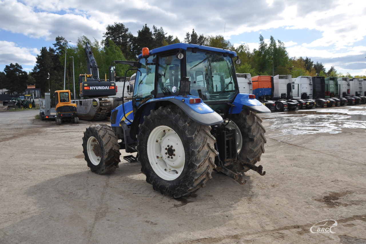 New Holland T5060 - Traktör: fotoğraf 4 New Holland T5060 - Traktör: fotoğraf 4