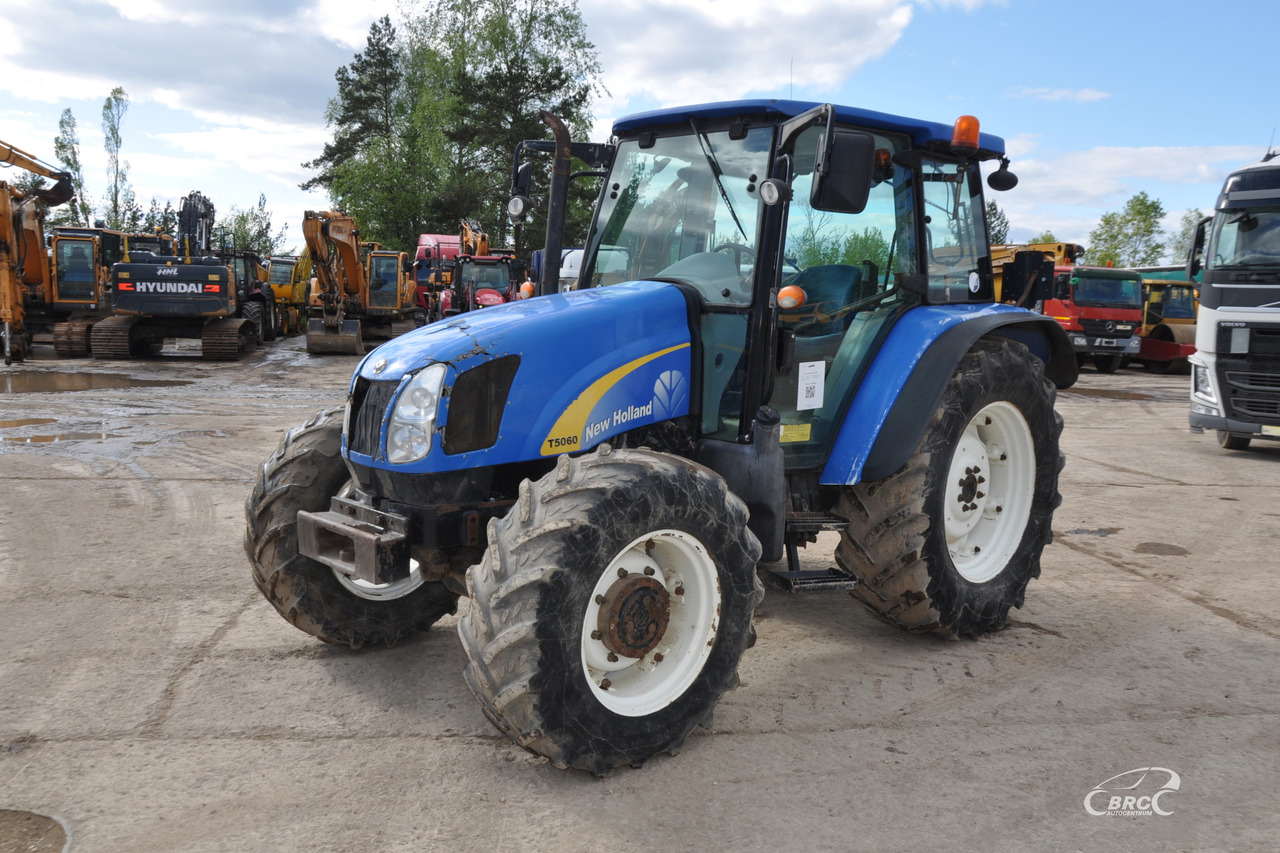 New Holland T5060 - Traktör: fotoğraf 1 New Holland T5060 - Traktör: fotoğraf 1