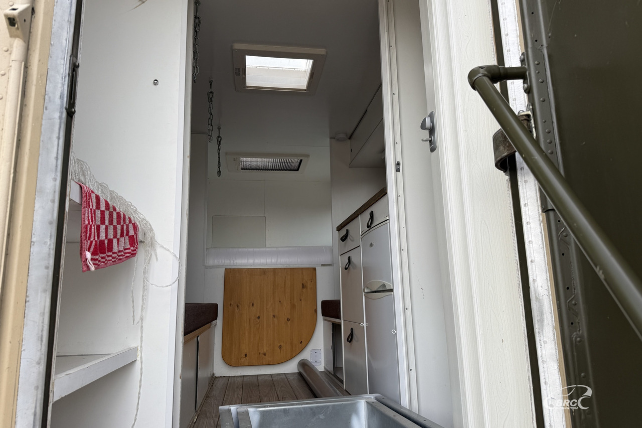 Stewart & Stevenson M1078 LMTV - Araba taşıyıcı kamyon: fotoğraf 5 Stewart & Stevenson M1078 LMTV - Araba taşıyıcı kamyon: fotoğraf 5