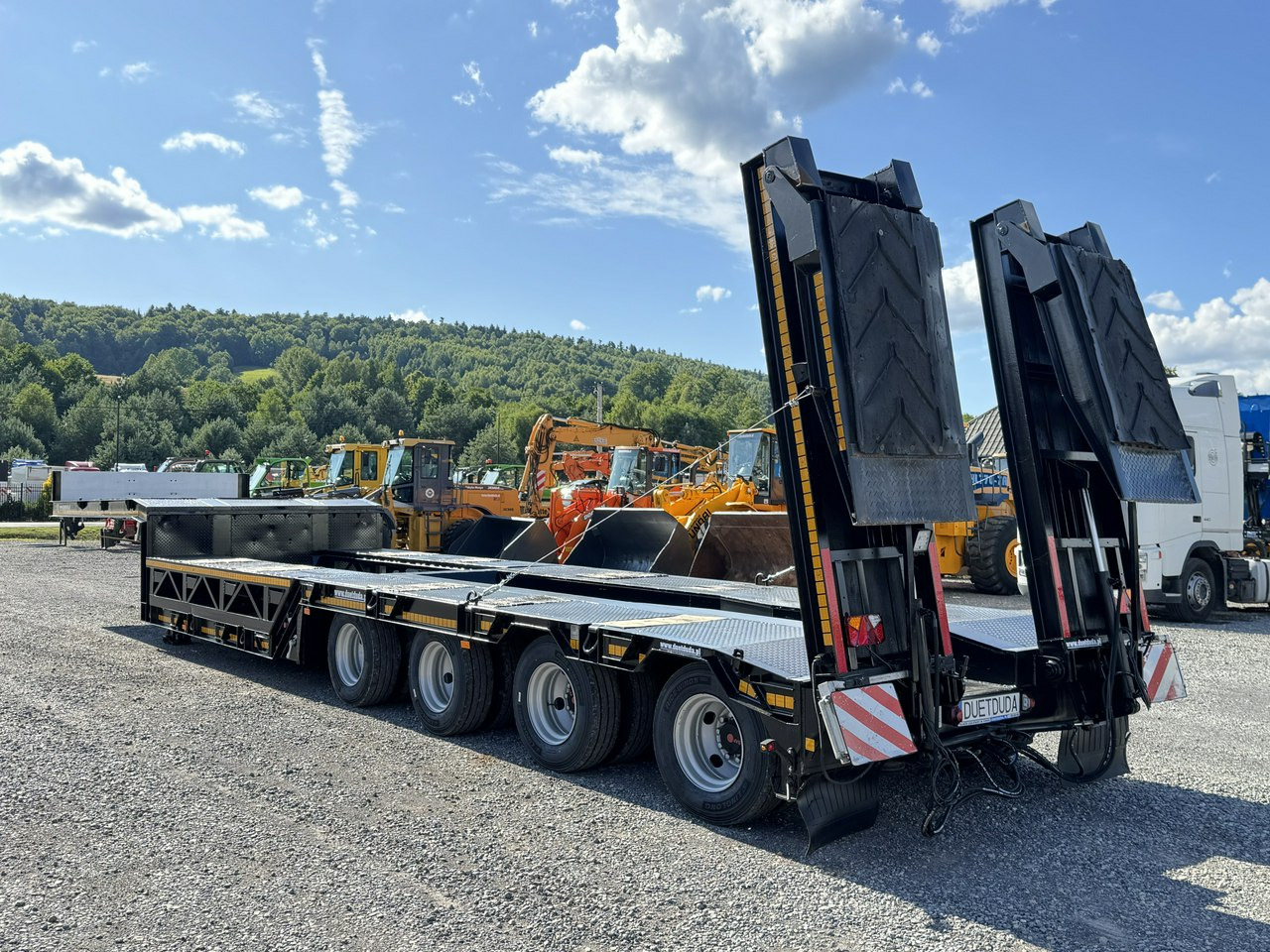 Bodex 4 osiowa NN4J Niskopodwoziówka Niskopodwozie Nowe Opony - Alçak çerçeveli platform dorse: fotoğraf 1 Bodex 4 osiowa NN4J Niskopodwoziówka Niskopodwozie Nowe Opony - Alçak çerçeveli platform dorse: fotoğraf 1