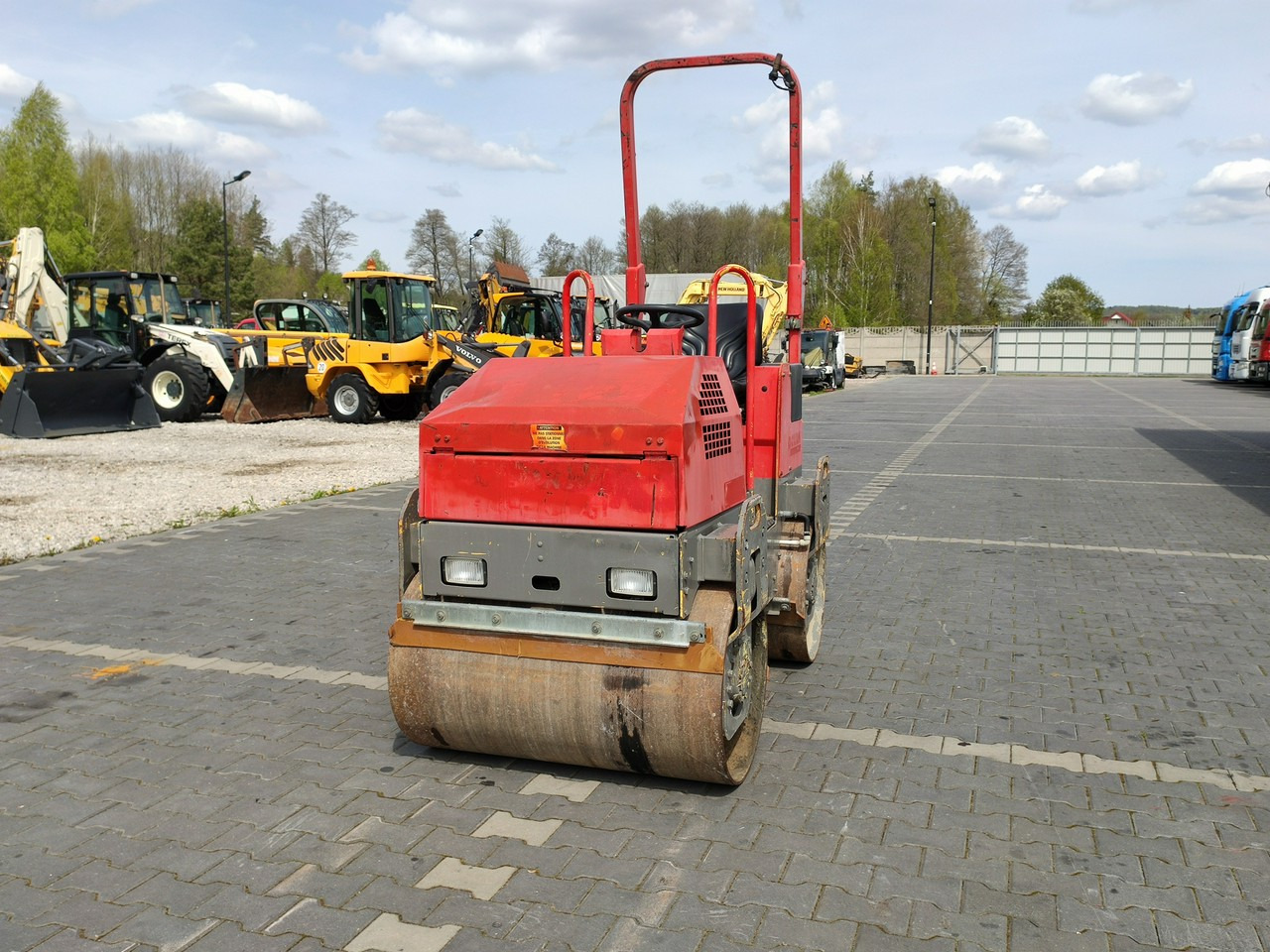 Bomag BW 100 ADM-2 1,6t - Silindir makinesi: fotoğraf 3 Bomag BW 100 ADM-2 1,6t - Silindir makinesi: fotoğraf 3