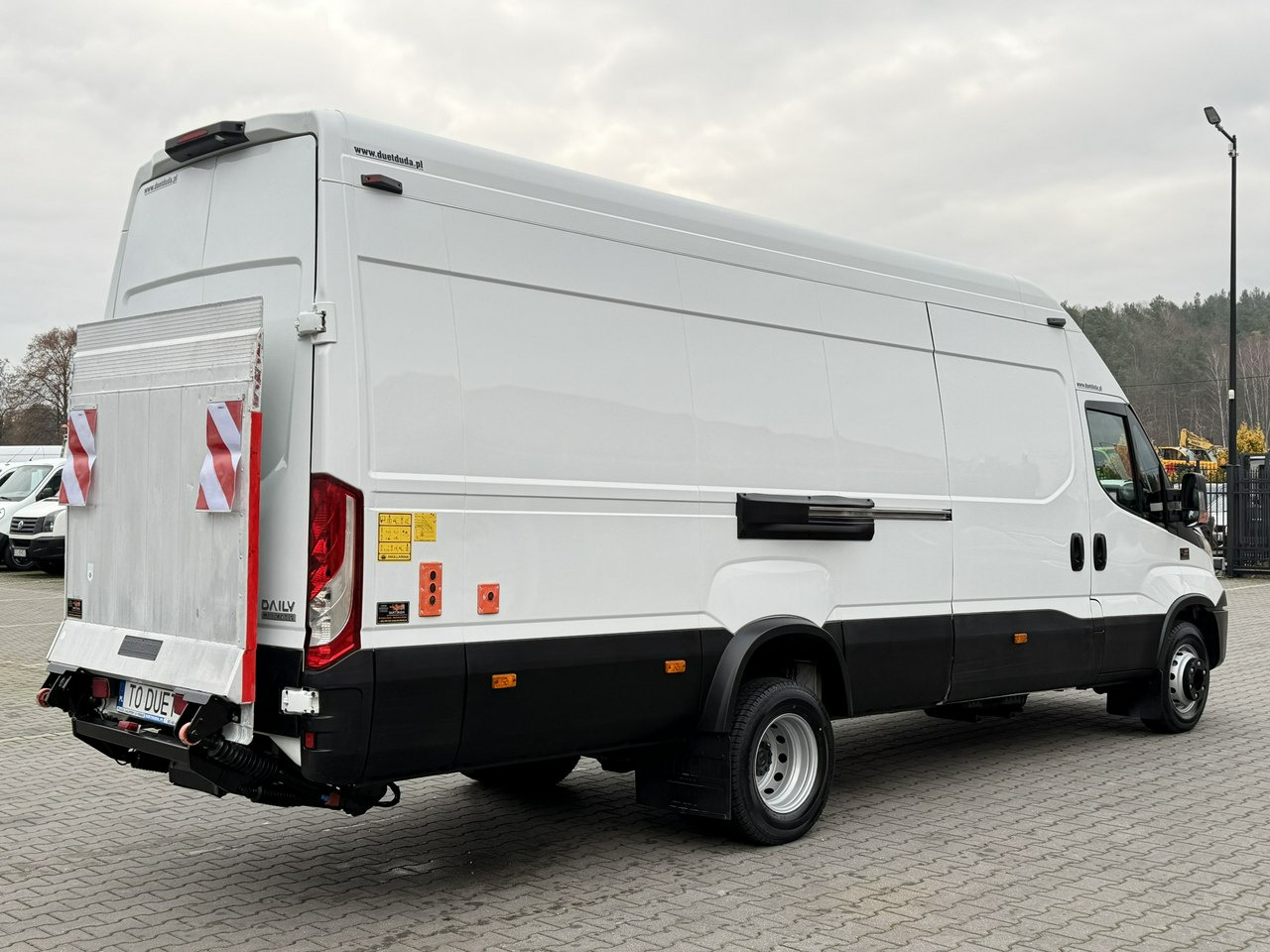 Iveco Daily 70C18 V H - Diğer araçlar: fotoğraf 4 Iveco Daily 70C18 V H - Diğer araçlar: fotoğraf 4