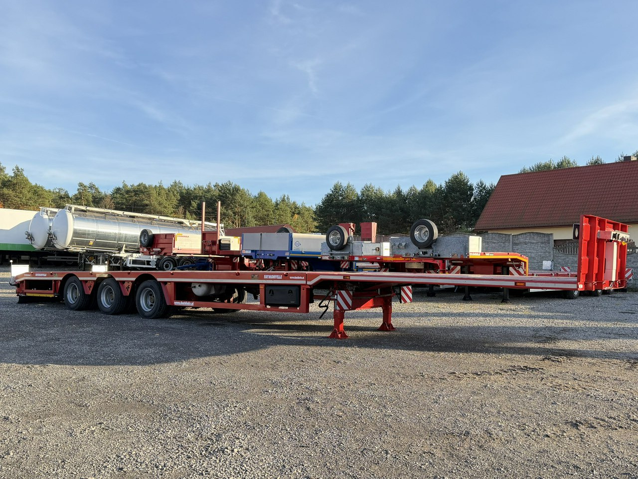 Faymonville Niskopodłogowa Telemega Rozciągana 7m 3-Osiowa Oś skrętna - Alçak çerçeveli platform dorse: fotoğraf 2 Faymonville Niskopodłogowa Telemega Rozciągana 7m 3-Osiowa Oś skrętna - Alçak çerçeveli platform dorse: fotoğraf 2