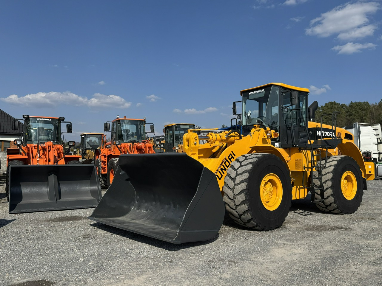 Hyundai HL770-7A - Tekerlekli yükleyici: fotoğraf 1 Hyundai HL770-7A - Tekerlekli yükleyici: fotoğraf 1