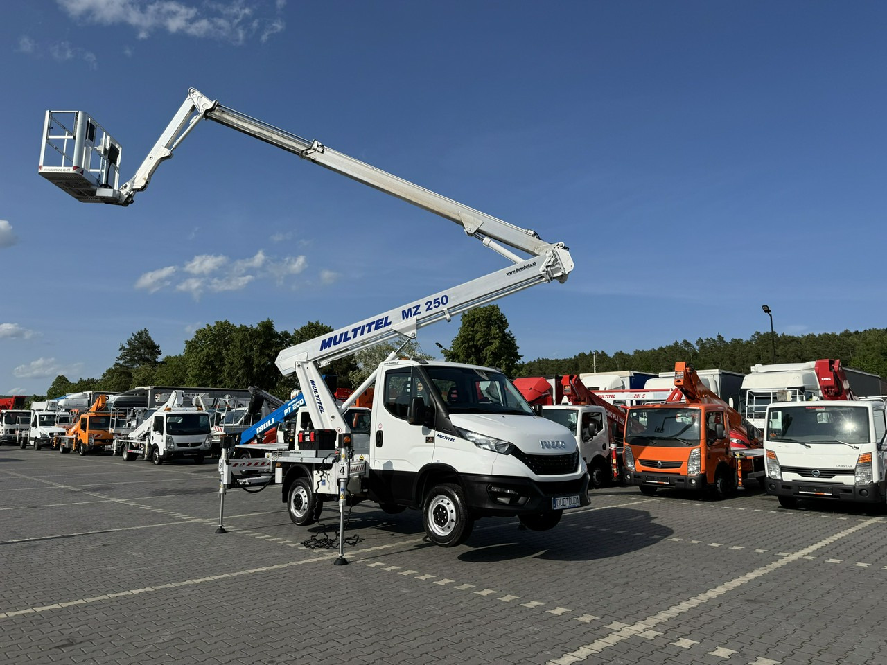 Iveco Daily 35S14 - Araç üzerine platform: fotoğraf 5 Iveco Daily 35S14 - Araç üzerine platform: fotoğraf 5