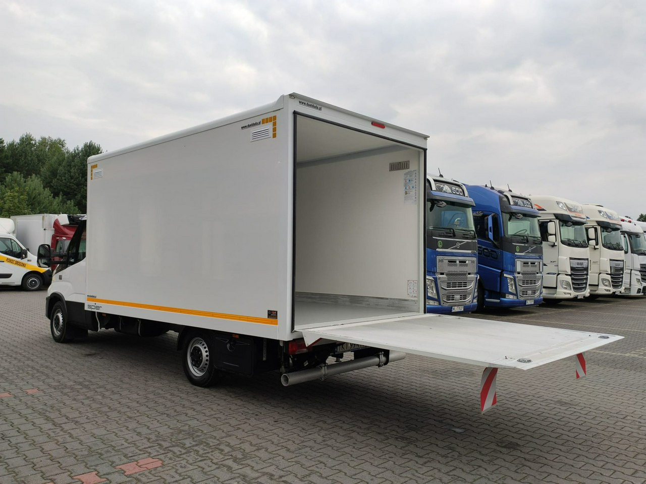 Iveco Daily 35S16S V - Kapalı kasa kamyonet: fotoğraf 4 Iveco Daily 35S16S V - Kapalı kasa kamyonet: fotoğraf 4