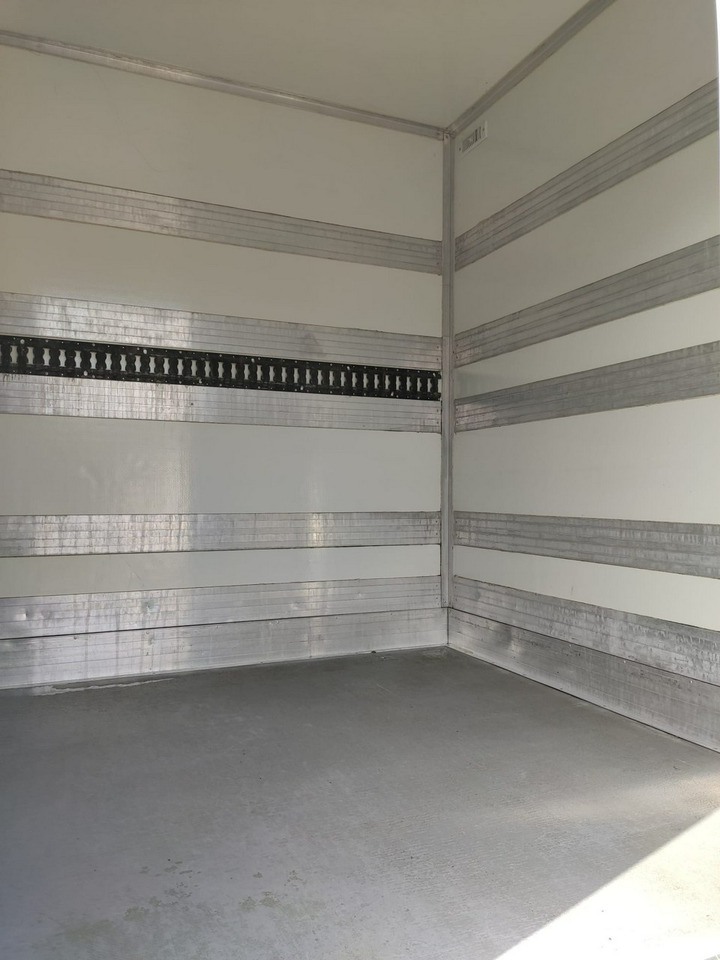 Kapalı kasa kamyonet Iveco Daily 50C15 V: fotoğraf 31 Kapalı kasa kamyonet Iveco Daily 50C15 V: fotoğraf 31