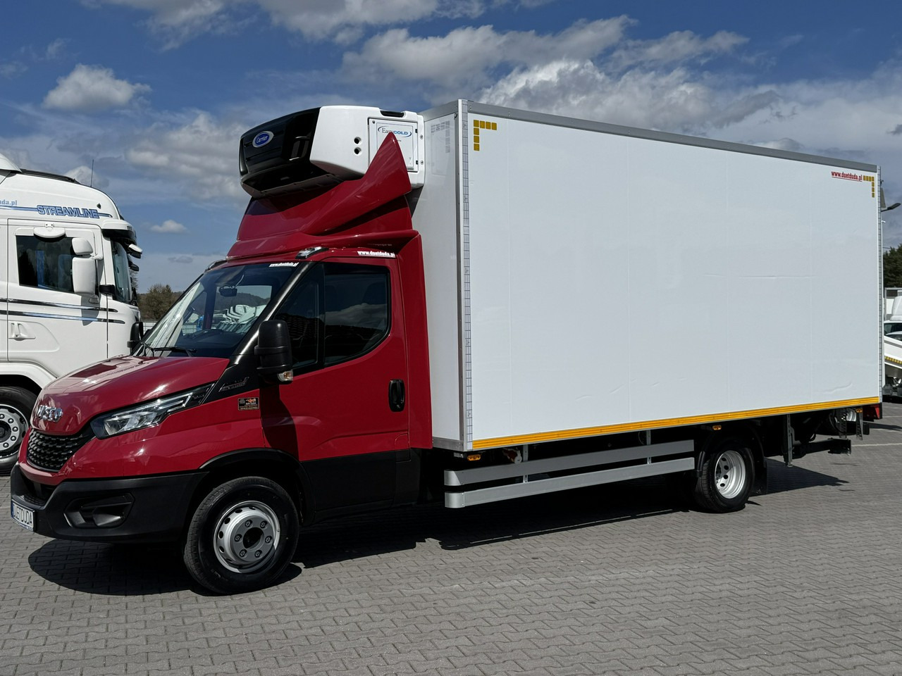 Iveco Daily 72C21 Mroźnia HI-MATIC Ściana Grodziowa Multitemperatura - Frigorifik kamyonet: fotoğraf 3 Iveco Daily 72C21 Mroźnia HI-MATIC Ściana Grodziowa Multitemperatura - Frigorifik kamyonet: fotoğraf 3