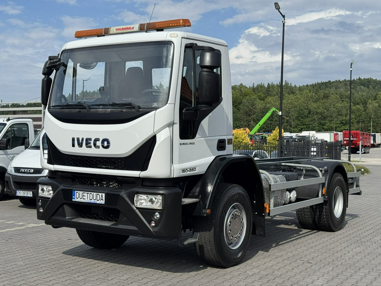 Iveco Eurocargo 150-280 Rama 550cm Napęd 4x4 Reduktor + Blokady - Şasi kamyon: fotoğraf 3 Iveco Eurocargo 150-280 Rama 550cm Napęd 4x4 Reduktor + Blokady - Şasi kamyon: fotoğraf 3