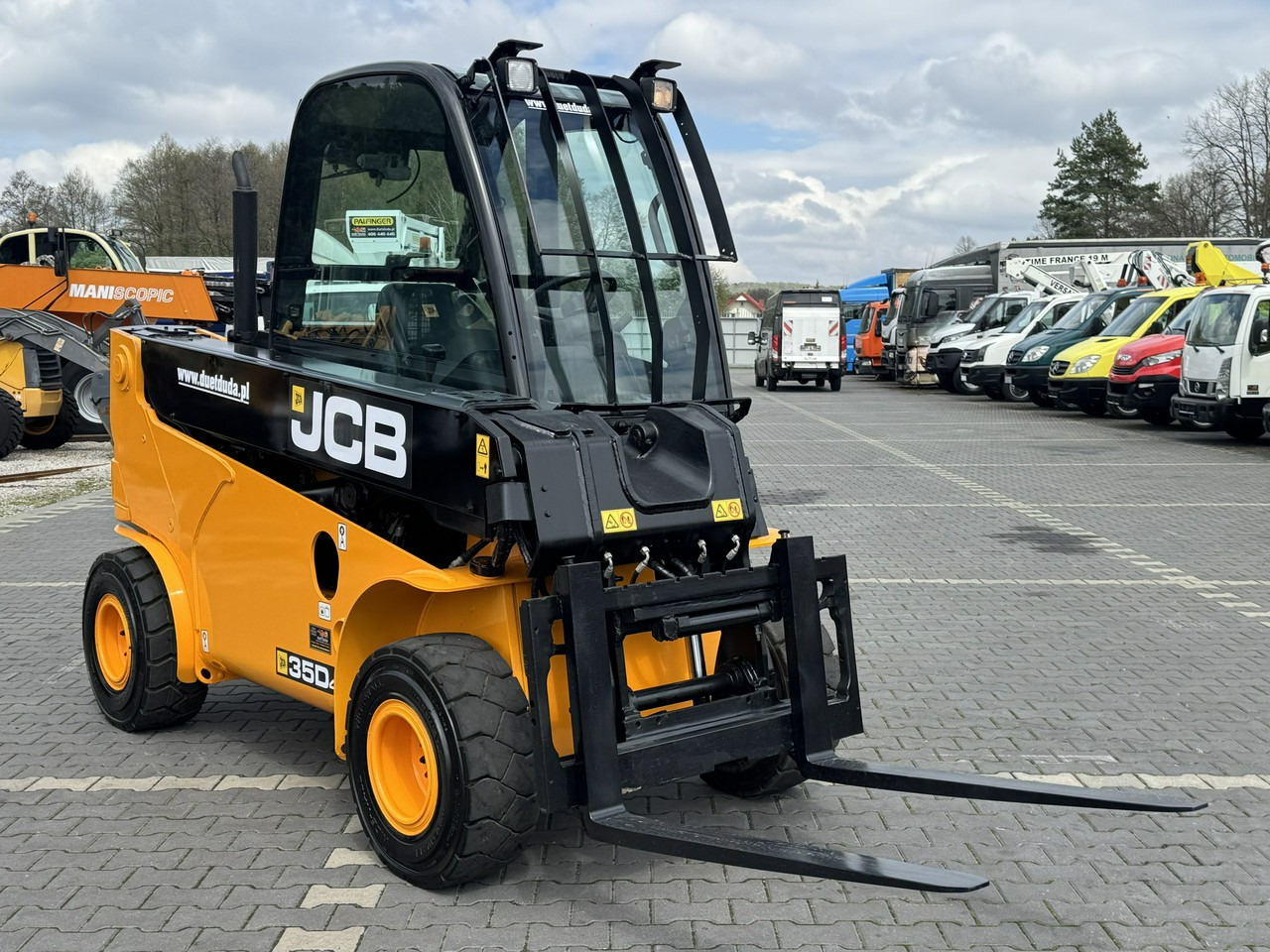 JCB TLT 35D 4x4 T4 TELESKOP / TELESKOPOWY Ładowarka Teleskopowa - Teleskopik yükleyici: fotoğraf 3 JCB TLT 35D 4x4 T4 TELESKOP / TELESKOPOWY Ładowarka Teleskopowa - Teleskopik yükleyici: fotoğraf 3