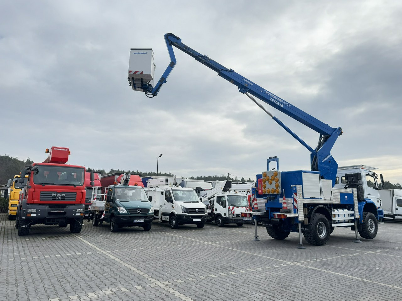 Mercedes AXOR 1829 4x4 Zwyżka RUTHMANN STEIGER T270S16 Podnośnik Koszowy - Araç üzerine platform: fotoğraf 3 Mercedes AXOR 1829 4x4 Zwyżka RUTHMANN STEIGER T270S16 Podnośnik Koszowy - Araç üzerine platform: fotoğraf 3