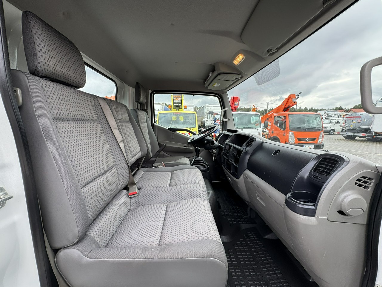 Nissan Cabstar finansal kiralama Nissan Cabstar: fotoğraf 31