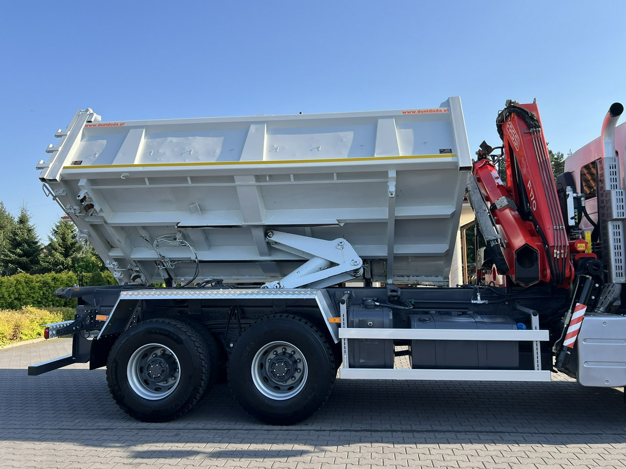 Renault Kerax 26.390 6x4 Mocny HDS FASSI F170 Sterowanie Radiowe finansal kiralama Renault Kerax 26.390 6x4 Mocny HDS FASSI F170 Sterowanie Radiowe: fotoğraf 9 Renault Kerax 26.390 6x4 Mocny HDS FASSI F170 Sterowanie Radiowe finansal kiralama Renault Kerax 26.390 6x4 Mocny HDS FASSI F170 Sterowanie Radiowe: fotoğraf 9