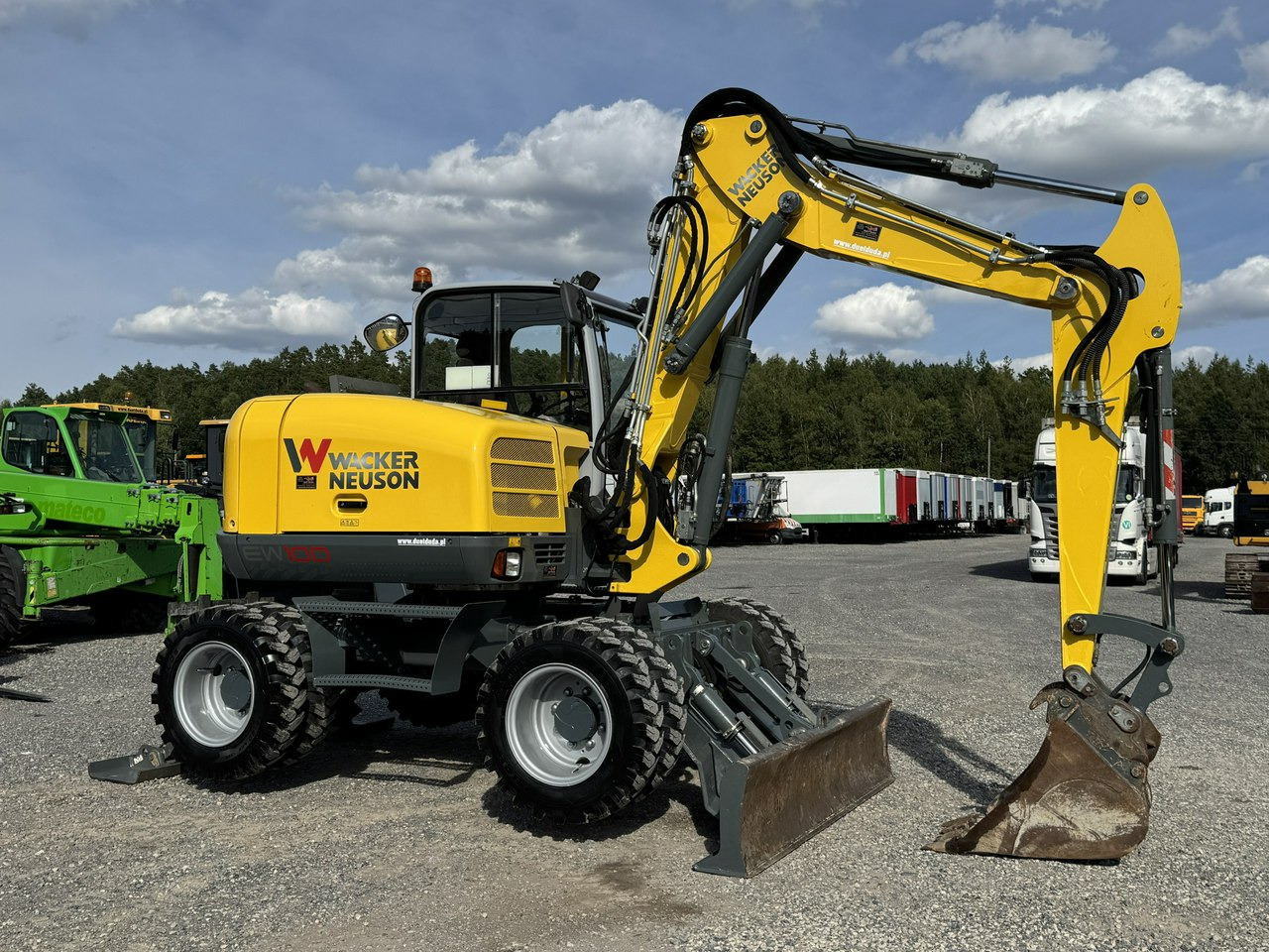 Wacker Neuson EW100 Pług + Podpory 10 ton Szybkozłącze Klimatyzacja - Tekerlekli ekskavatör: fotoğraf 1 Wacker Neuson EW100 Pług + Podpory 10 ton Szybkozłącze Klimatyzacja - Tekerlekli ekskavatör: fotoğraf 1