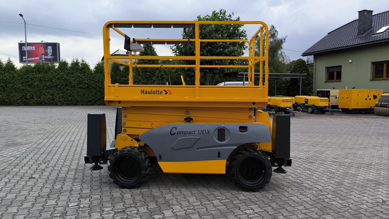 HAULOTTE Compact 12 DX - Makasli platform: fotoğraf 5 HAULOTTE Compact 12 DX - Makasli platform: fotoğraf 5