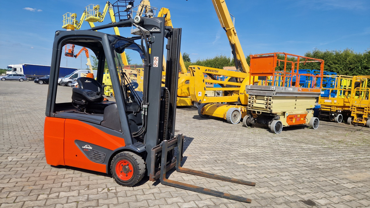 LINDE E 14 EVO - Elektrikli forklift: fotoğraf 1 LINDE E 14 EVO - Elektrikli forklift: fotoğraf 1