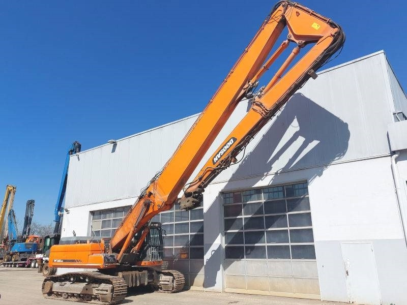 Doosan DX 420 LC - Yıkım ekskavatör: fotoğraf 4 Doosan DX 420 LC - Yıkım ekskavatör: fotoğraf 4