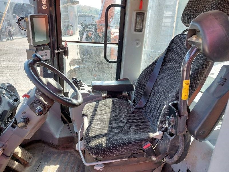 Tekerlekli yükleyici Hitachi ZW 310-6: fotoğraf 8