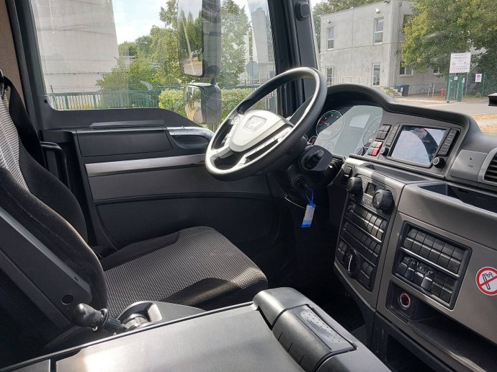 MAN TGL 8.190 Koffer/Seitentür/LBW - Kapalı kasa kamyon: fotoğraf 5 MAN TGL 8.190 Koffer/Seitentür/LBW - Kapalı kasa kamyon: fotoğraf 5