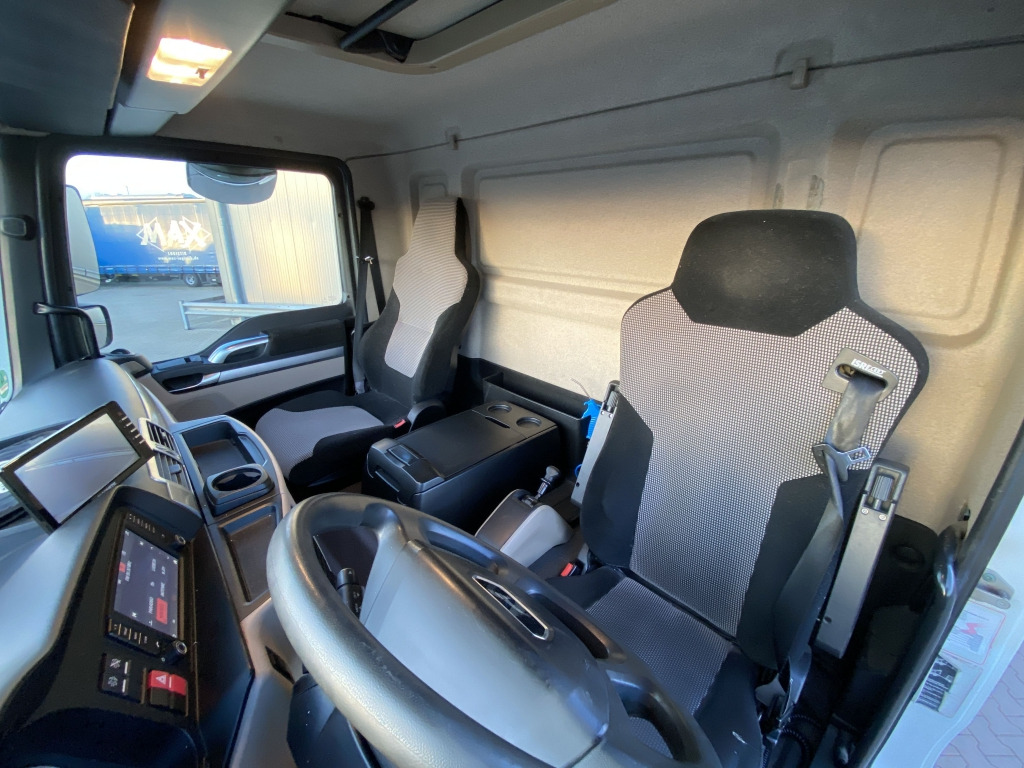 MAN TGM 12.290 4x2 BL / Palfinger LBW - Kapalı kasa kamyon: fotoğraf 5 MAN TGM 12.290 4x2 BL / Palfinger LBW - Kapalı kasa kamyon: fotoğraf 5