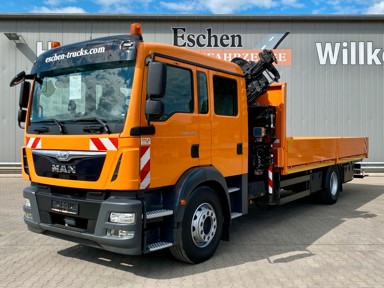 MAN TGM 15.290 DOKA|Atlas AK 75,2*Funk*4x Sitze*Navi - Sal/ Açık kasa kamyon, Vinçli kamyon: fotoğraf 1 MAN TGM 15.290 DOKA|Atlas AK 75,2*Funk*4x Sitze*Navi - Sal/ Açık kasa kamyon, Vinçli kamyon: fotoğraf 1
