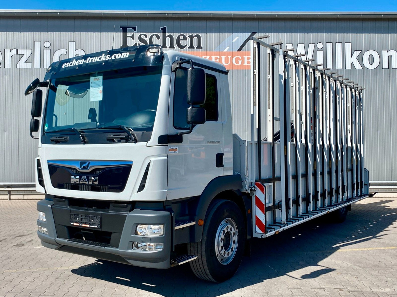 MAN TGM 18.290| Glas/HEGLA*PK12002*Funk*3x Sitze*AHK - Sal/ Açık kasa kamyon, Vinçli kamyon: fotoğraf 1 MAN TGM 18.290| Glas/HEGLA*PK12002*Funk*3x Sitze*AHK - Sal/ Açık kasa kamyon, Vinçli kamyon: fotoğraf 1