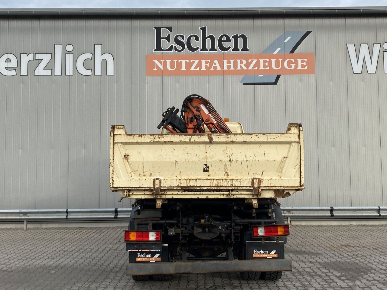 Mercedes-Benz 1833 4x4 Axor | Atlas 105.2-A2*Funk*AHK*3 Sitze - Damperli kamyon, Vinçli kamyon: fotoğraf 5 Mercedes-Benz 1833 4x4 Axor | Atlas 105.2-A2*Funk*AHK*3 Sitze - Damperli kamyon, Vinçli kamyon: fotoğraf 5