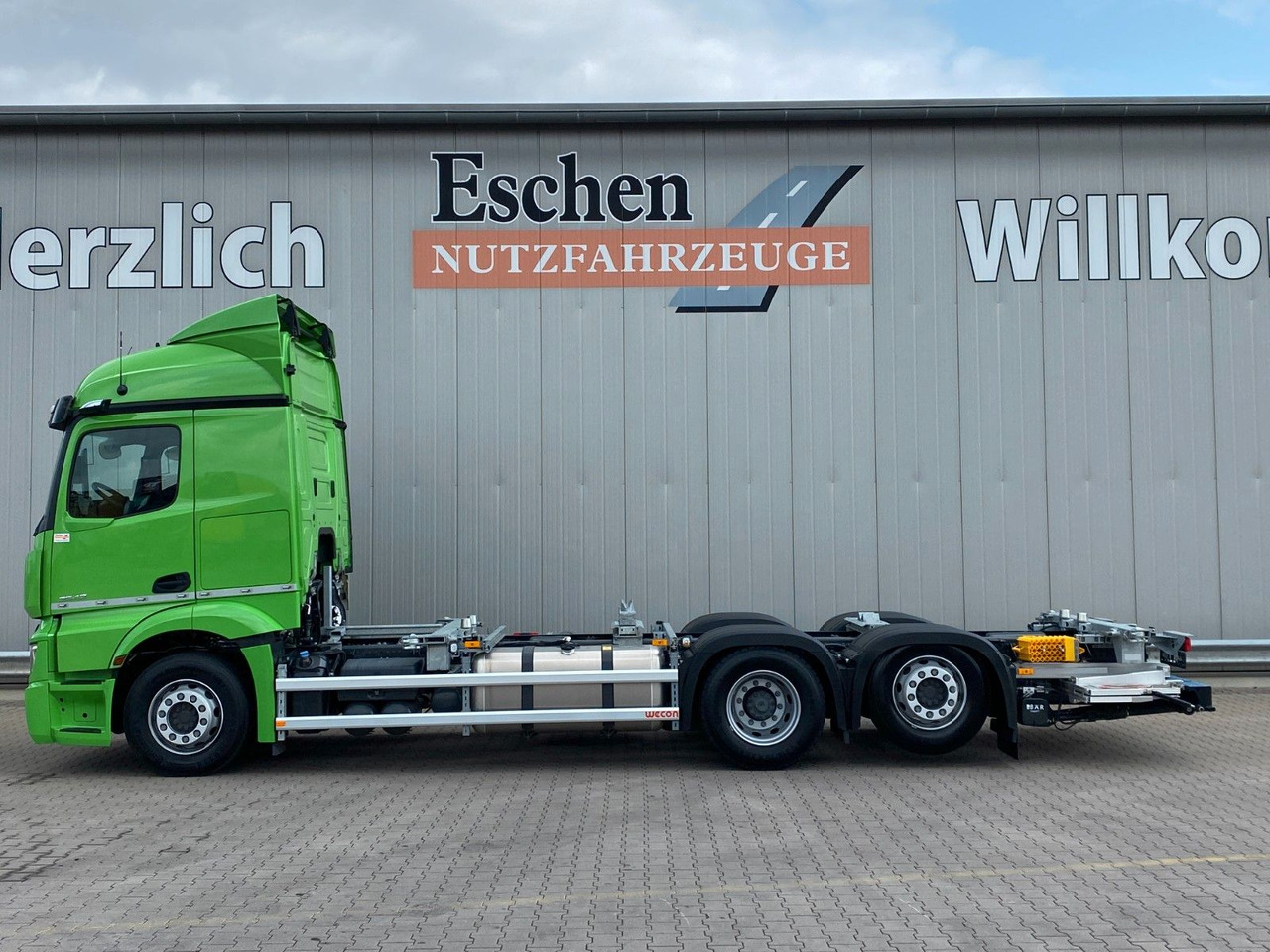 Mercedes-Benz Actros MP5 2542 L|OHNE EZ*Lenkachse*Ladebordwand - Konteynır taşıyıcı/ Yedek karoser kamyon: fotoğraf 2 Mercedes-Benz Actros MP5 2542 L|OHNE EZ*Lenkachse*Ladebordwand - Konteynır taşıyıcı/ Yedek karoser kamyon: fotoğraf 2