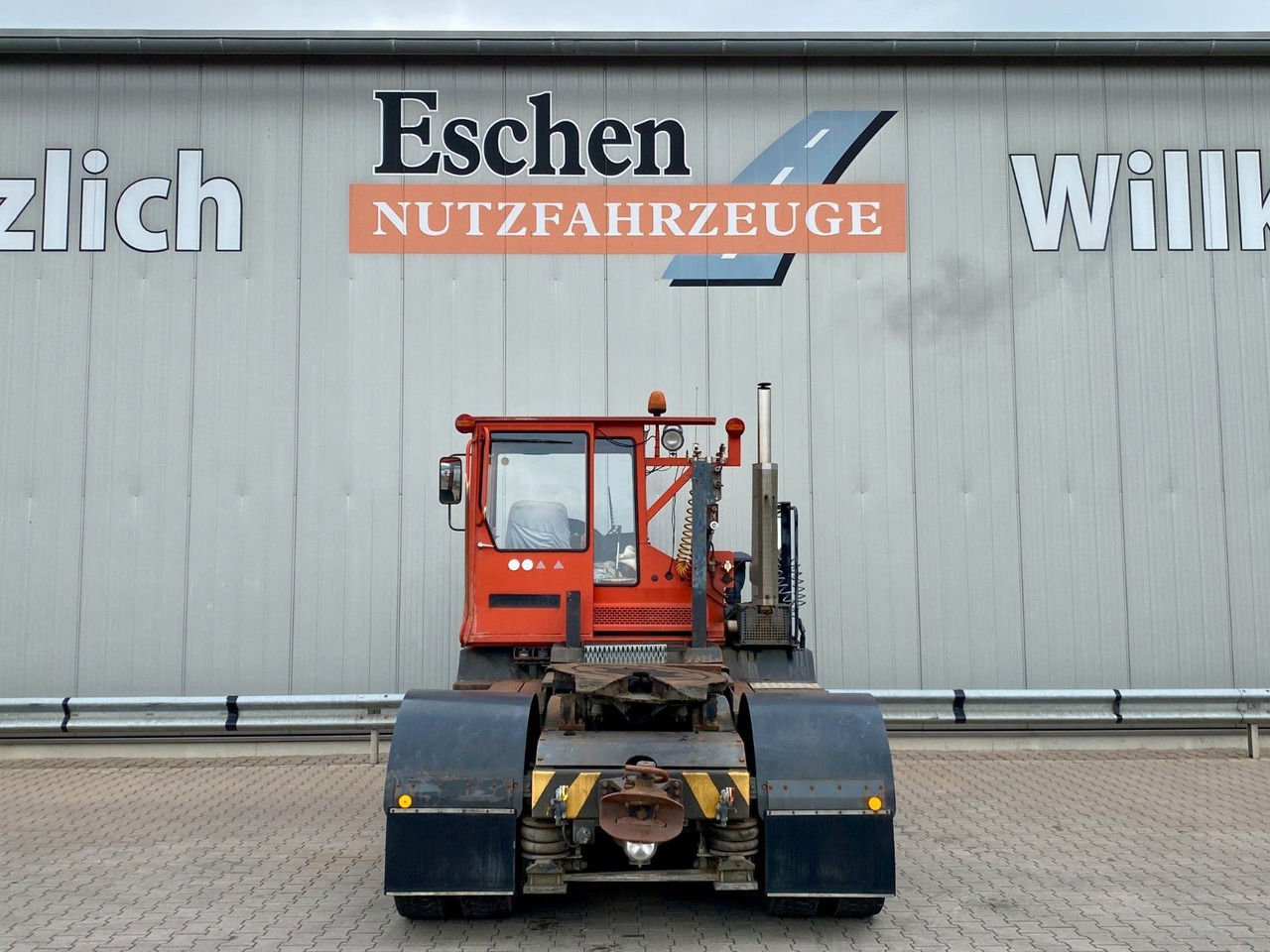 Terberg RT20 4x4 Rangierfahrzeug | Automatik - Terminal çekiciler: fotoğraf 4 Terberg RT20 4x4 Rangierfahrzeug | Automatik - Terminal çekiciler: fotoğraf 4