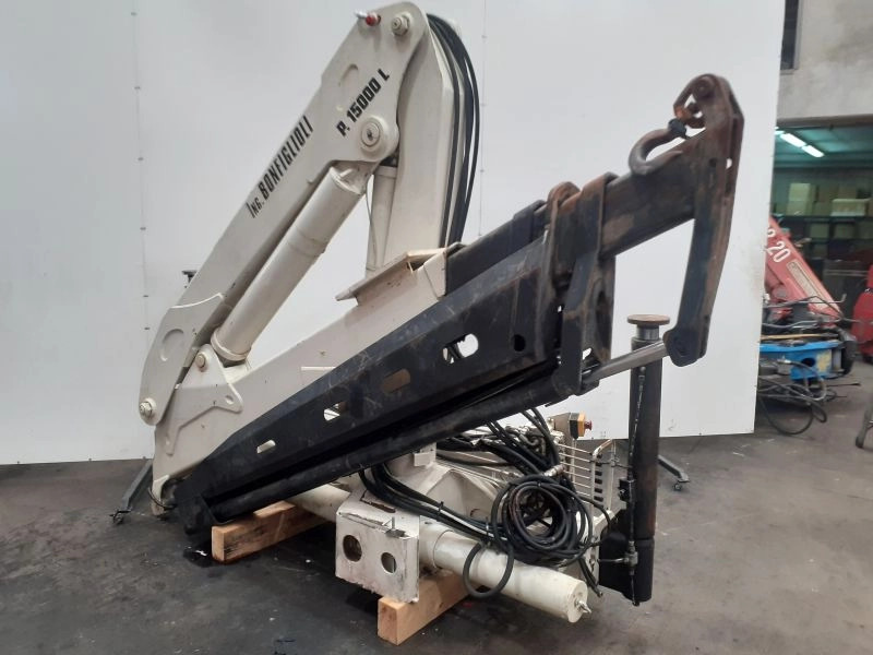 Grúa Bonfiglioli P15000L - Araç üstü vinç - Kamyon: fotoğraf 2 Grúa Bonfiglioli P15000L - Araç üstü vinç - Kamyon: fotoğraf 2