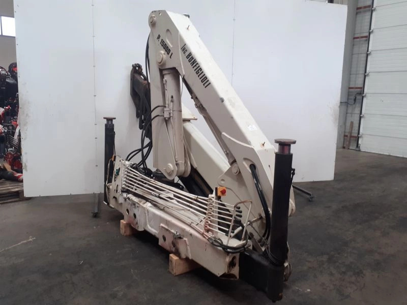 Grúa Bonfiglioli P15000L - Araç üstü vinç - Kamyon: fotoğraf 3 Grúa Bonfiglioli P15000L - Araç üstü vinç - Kamyon: fotoğraf 3