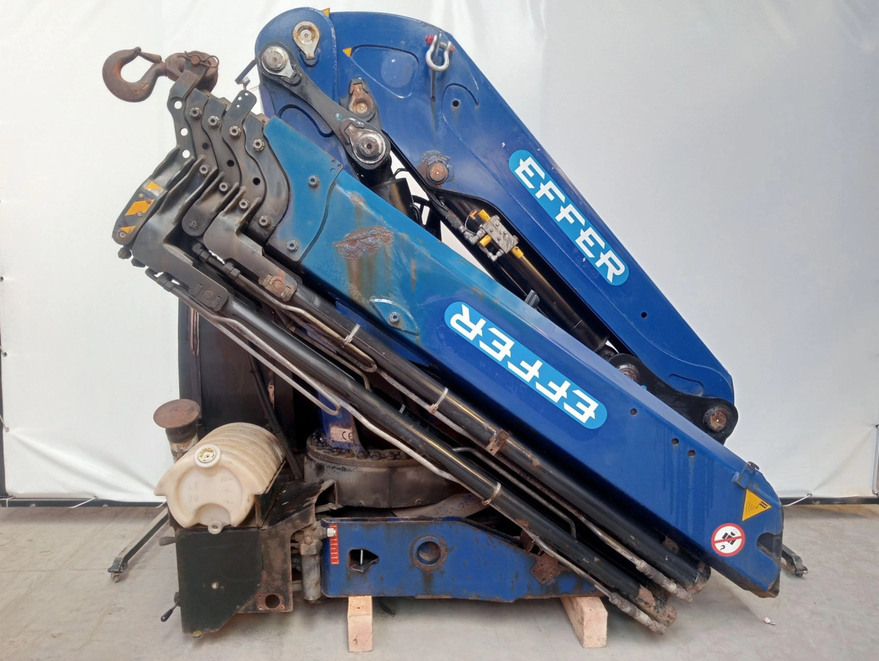 Grúa EFFER 305 5S - Araç üstü vinç - Kamyon: fotoğraf 1 Grúa EFFER 305 5S - Araç üstü vinç - Kamyon: fotoğraf 1