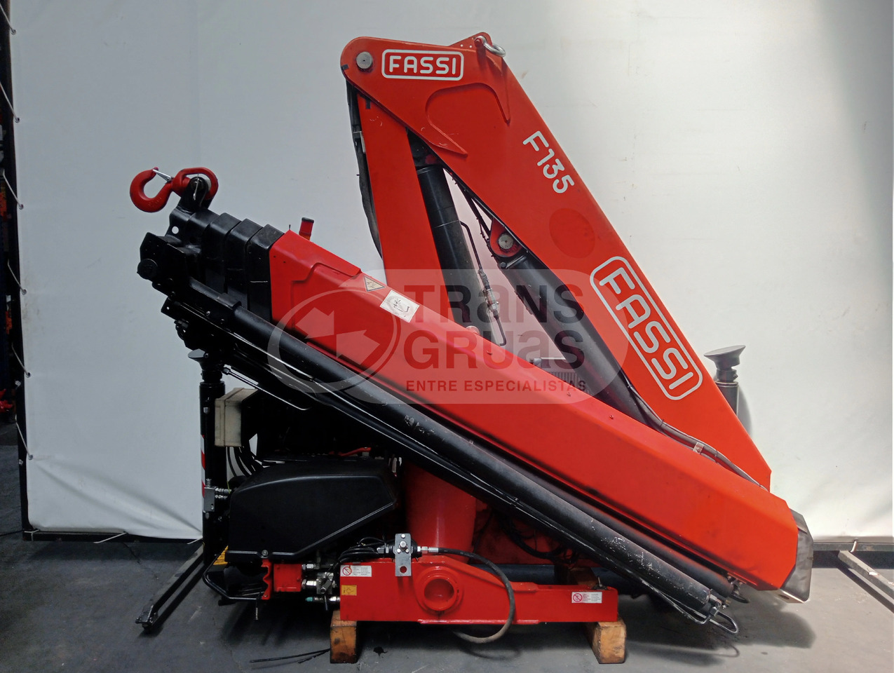 Grúa hidráulica Fassi F135A.0.25 E-ACTIVE - Araç üstü vinç: fotoğraf 1 Grúa hidráulica Fassi F135A.0.25 E-ACTIVE - Araç üstü vinç: fotoğraf 1