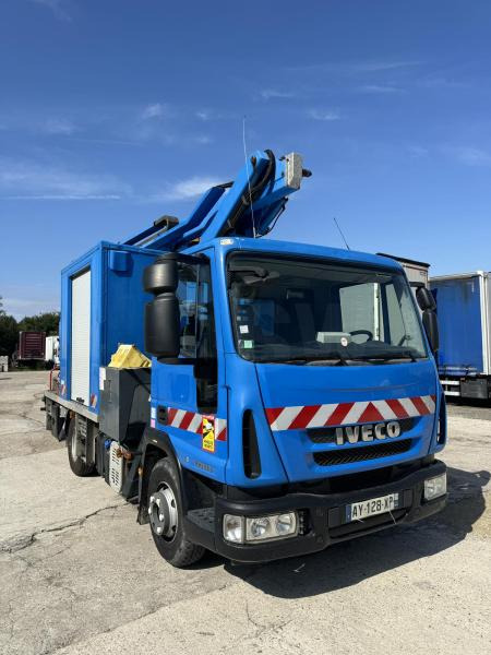 Iveco Eurocargo 100E18 - Araç üzerine platform: fotoğraf 1 Iveco Eurocargo 100E18 - Araç üzerine platform: fotoğraf 1