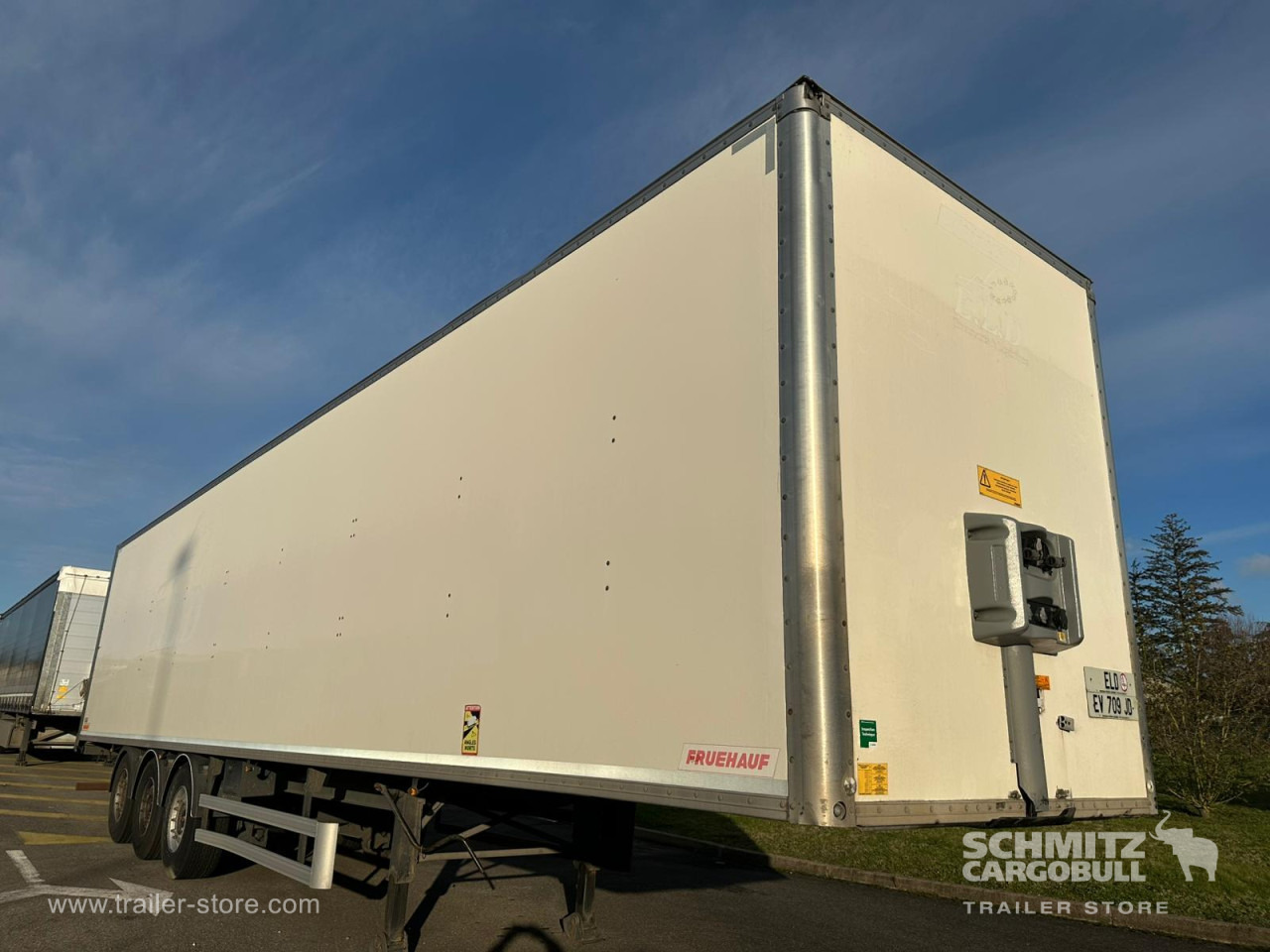 FRUEHAUF Dryfreight Standard Roller shutter door - Kapalı karoser dorse: fotoğraf 1 FRUEHAUF Dryfreight Standard Roller shutter door - Kapalı karoser dorse: fotoğraf 1