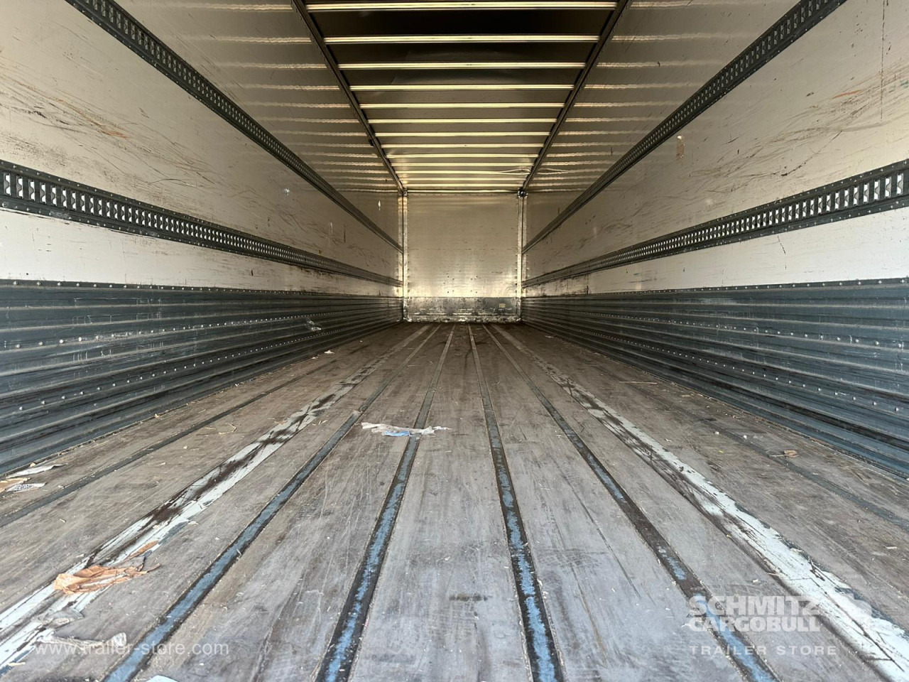 FRUEHAUF Dryfreight Standard Roller shutter door - Kapalı karoser dorse: fotoğraf 5 FRUEHAUF Dryfreight Standard Roller shutter door - Kapalı karoser dorse: fotoğraf 5