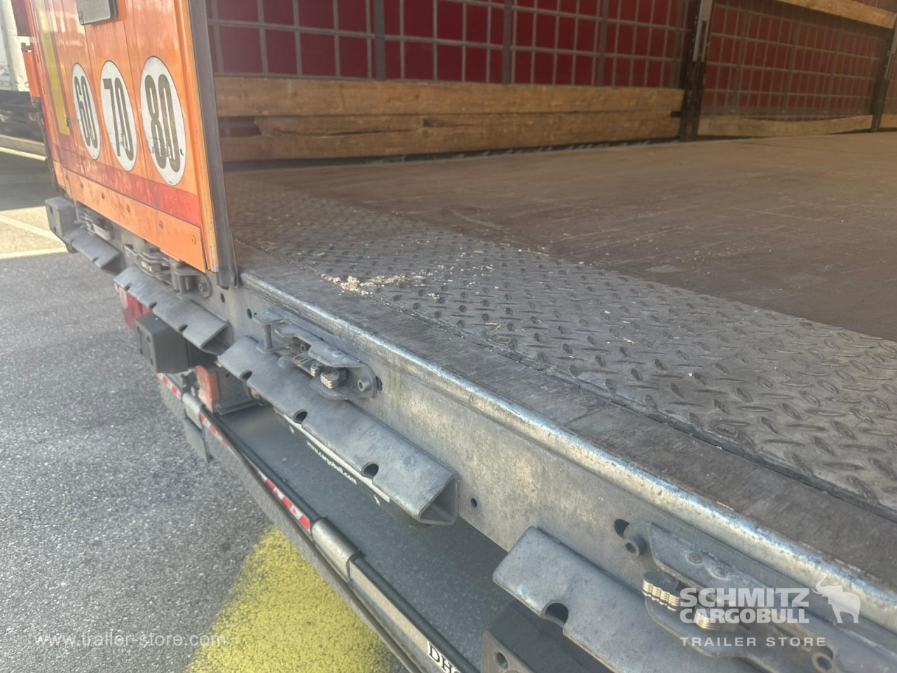 SCHMITZ Curtainsider Standard Taillift - Tenteli dorse: fotoğraf 4 SCHMITZ Curtainsider Standard Taillift - Tenteli dorse: fotoğraf 4