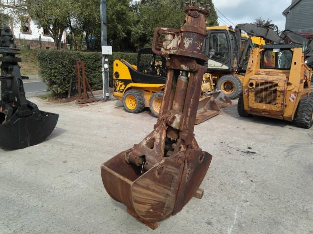 O&K 778062 - Kapaklı kepçe: fotoğraf 1 O&K 778062 - Kapaklı kepçe: fotoğraf 1