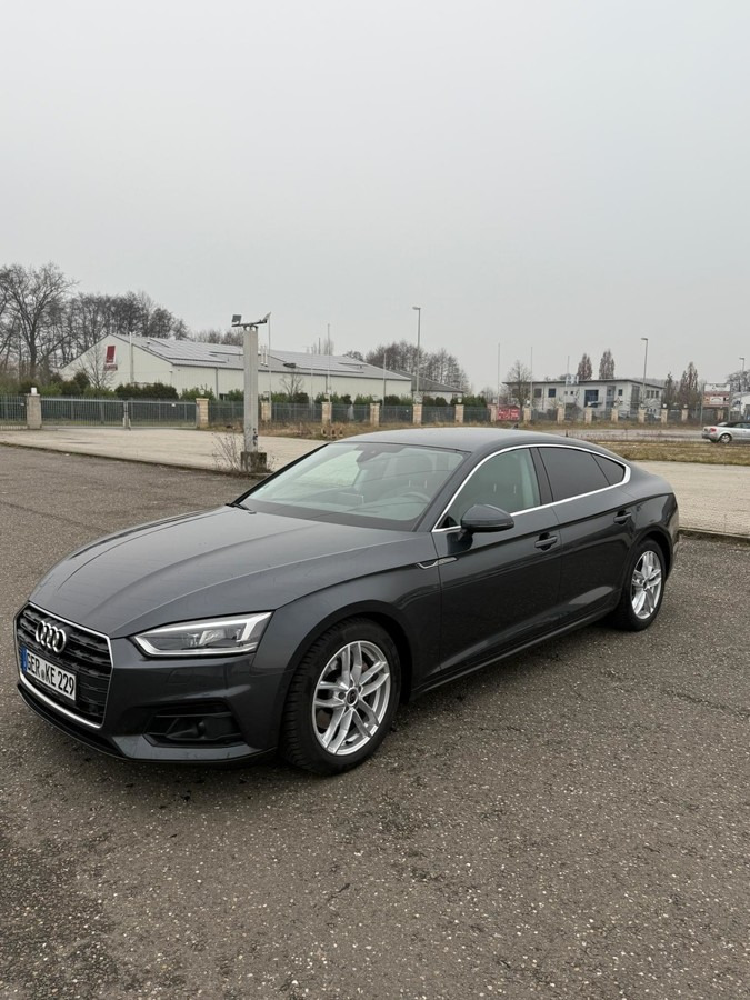 AUDI A5 Sportback (Typ F5) 2.0 TDI Schräghecklimousin - Binek araba: fotoğraf 1 AUDI A5 Sportback (Typ F5) 2.0 TDI Schräghecklimousin - Binek araba: fotoğraf 1