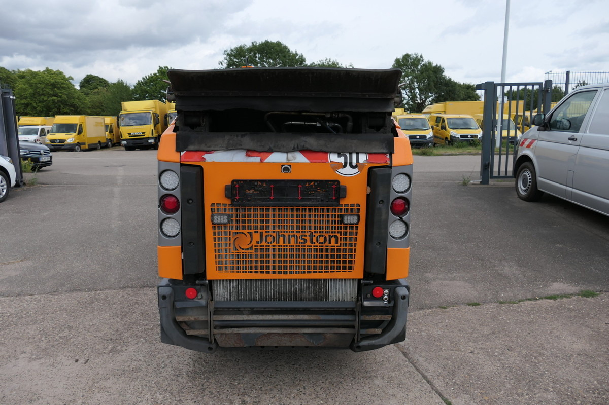 CN200 Sweeper - Yol süpürme aracı: fotoğraf 5 CN200 Sweeper - Yol süpürme aracı: fotoğraf 5