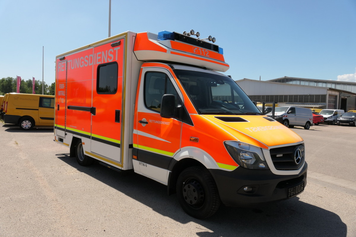 MERCEDES-BENZ Sprinter 519 CDI Klima Krankenwagen - Diğer araçlar: fotoğraf 1 MERCEDES-BENZ Sprinter 519 CDI Klima Krankenwagen - Diğer araçlar: fotoğraf 1